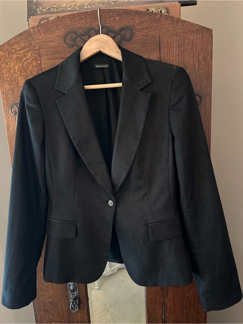 Tahari Black Denim Women's Blazer Jacket Single Button Size 10 Work Professional